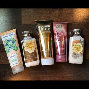 💖 3/$15 Bundle of 4 lotions/1 body wash